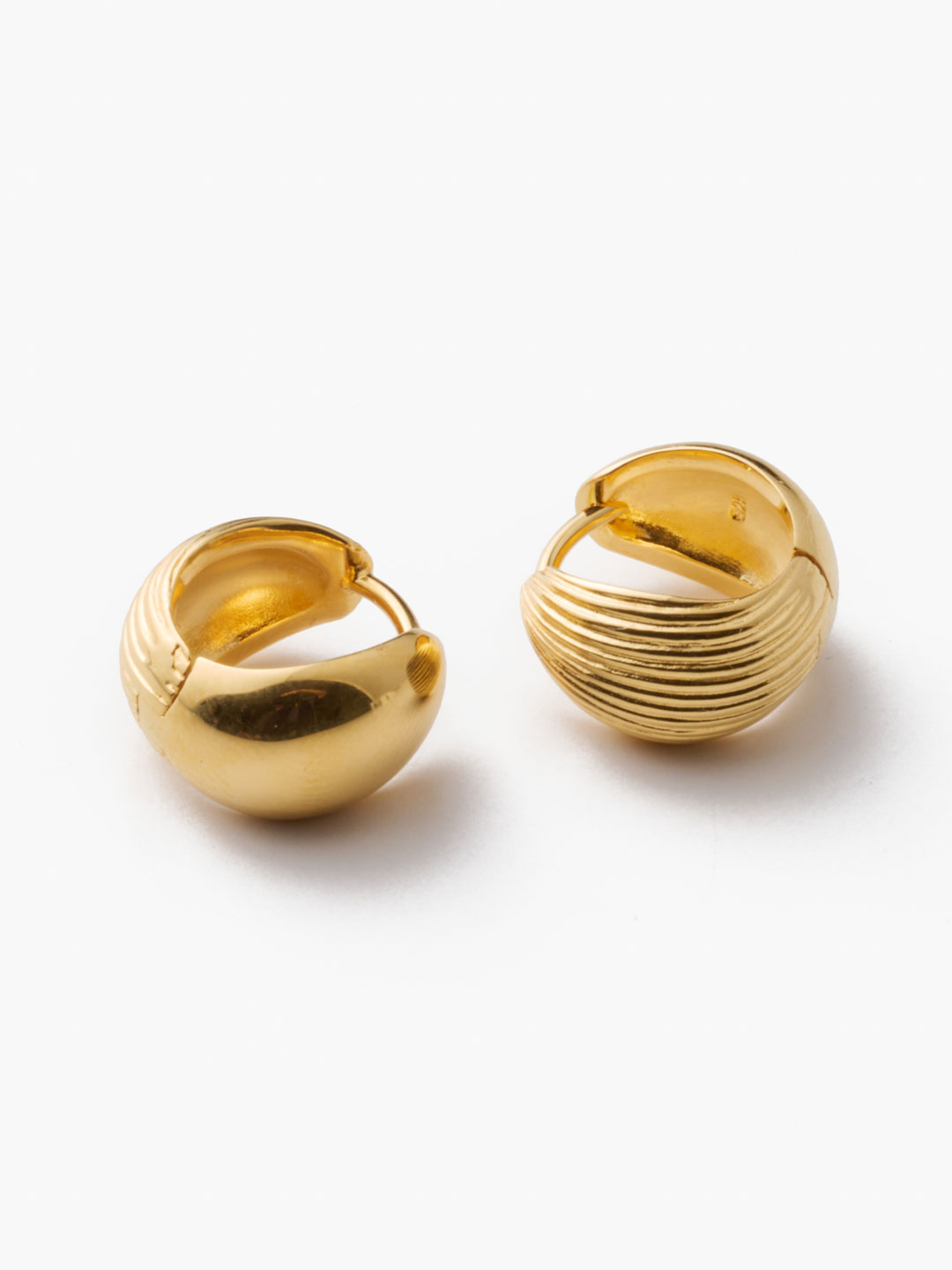 Gold Reversible Hinged Hoops - Yelow Gold