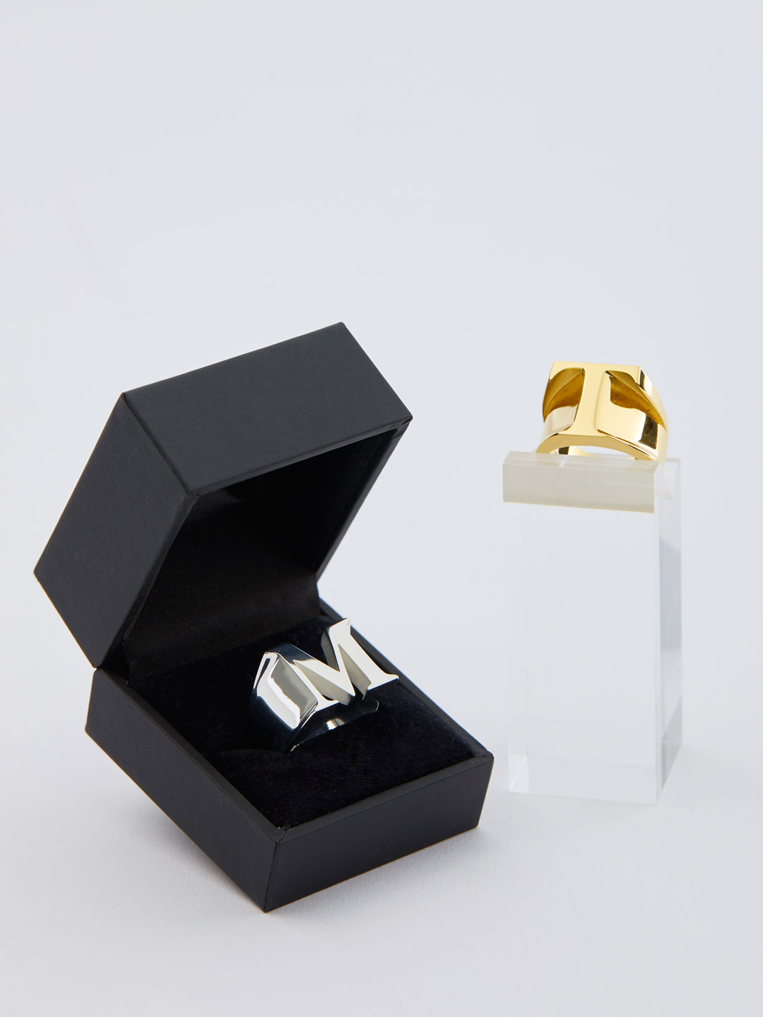 Alphabet Ring M - Silver