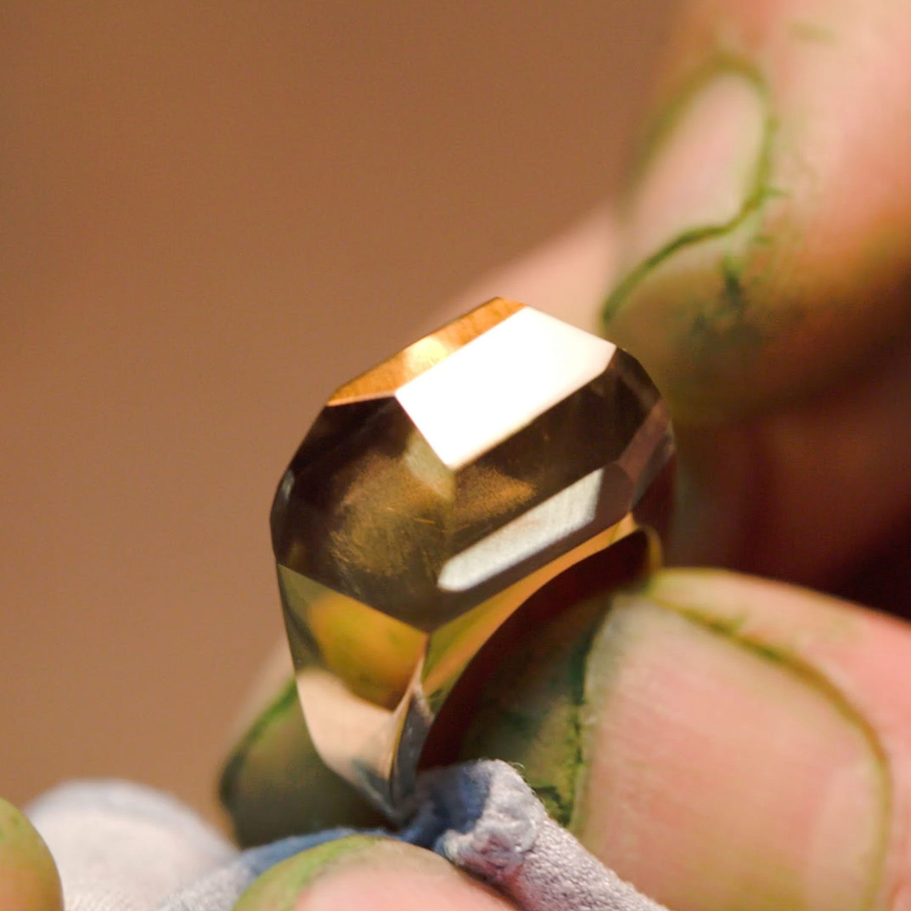 bororo with<br />
TAKUMA GEM CARVINGMade in Kofu, Japan / making of RockRing