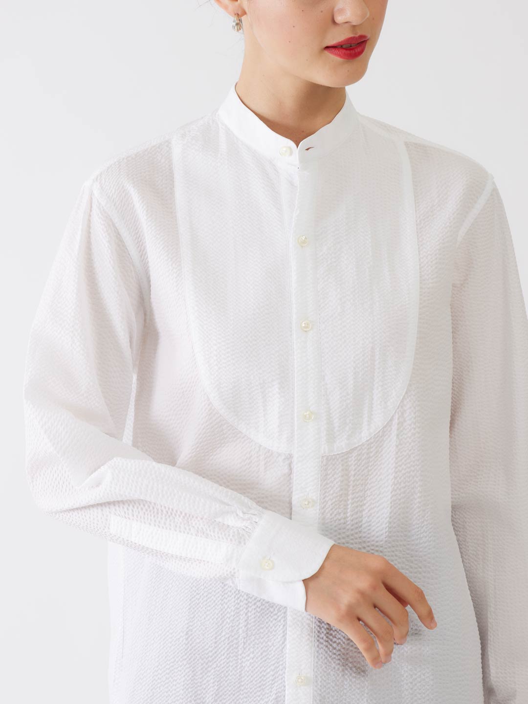 ROMANCIER Seersucker Round Bib Shirt